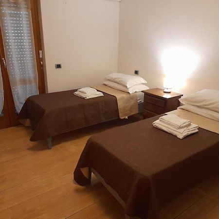 Casa Palombara - Baschi Apartment Bagian luar foto