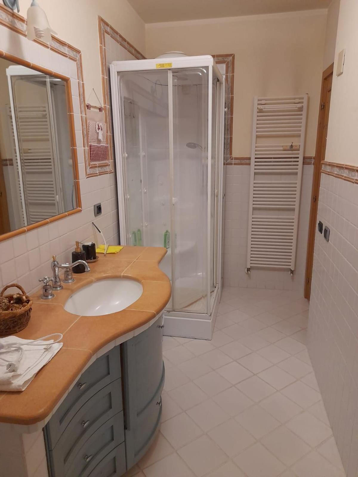Casa Palombara - Baschi Apartment Bagian luar foto